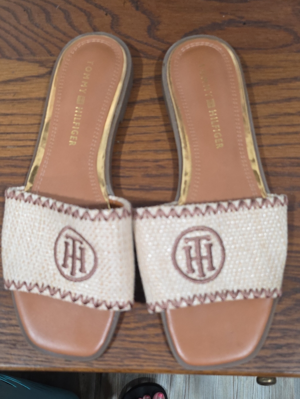 Tommy Hilfiger Natural Raffia Slide Sandals with Brown Accents